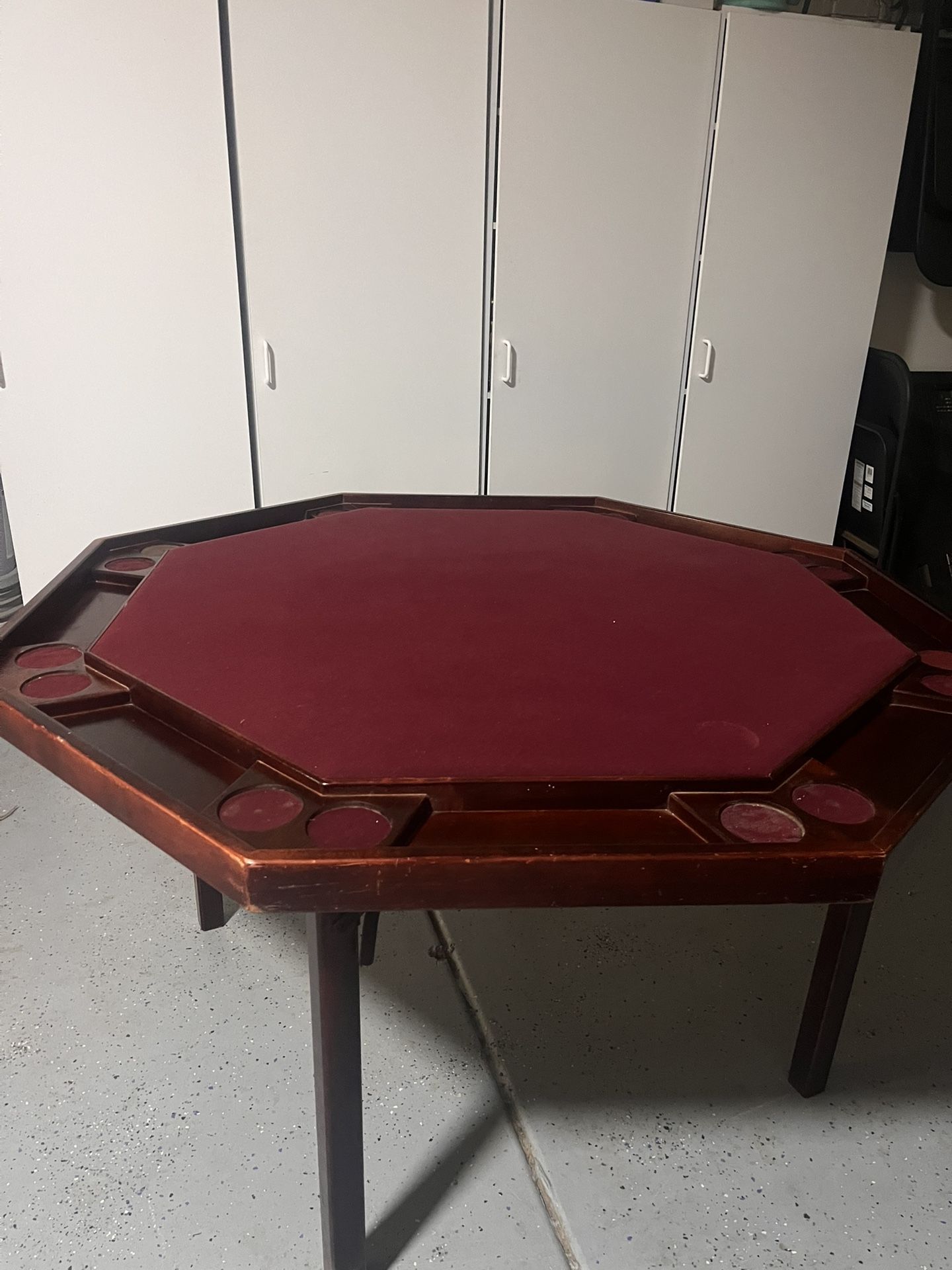Poker Table