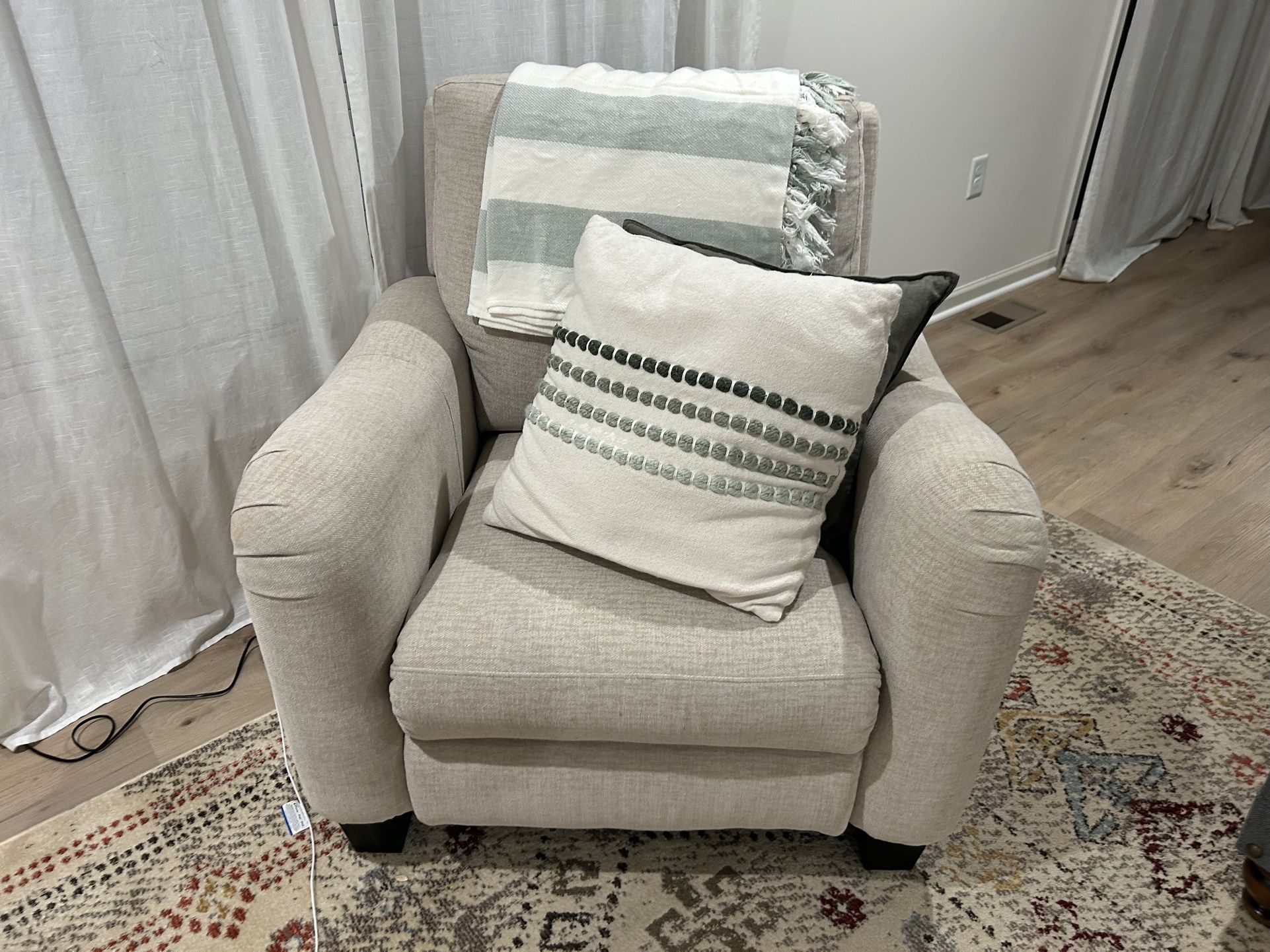 Power Reclining Chairs