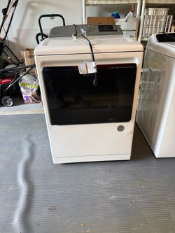 Whirlpool Washer and Maytag Gas Dryer