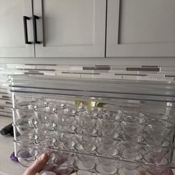 4 EGG STORAGE CONTAINERS WITH LIDS