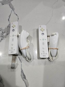 Nintendo Wii Controller and Nunchuck