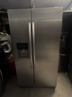 KENMORE Refrigerator
