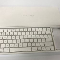 Apple Wireless Keyboard with Cover & Magic Mouse
