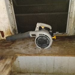 Ryobi 200mph Gas Leaf Blower