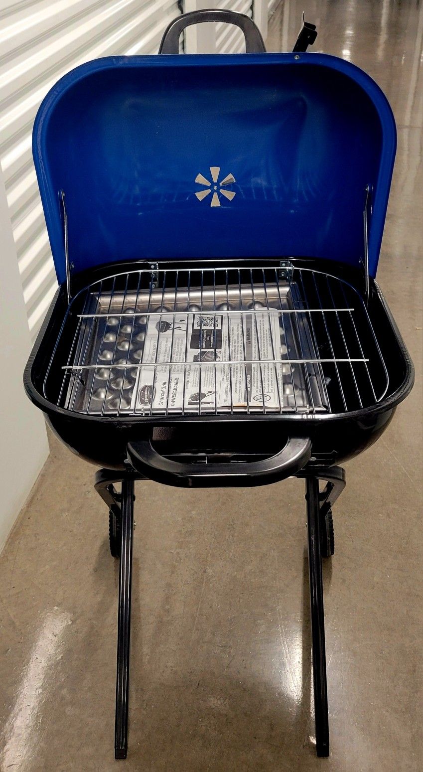 NWT Americana Grills Co Walkabout Charcoal Grill