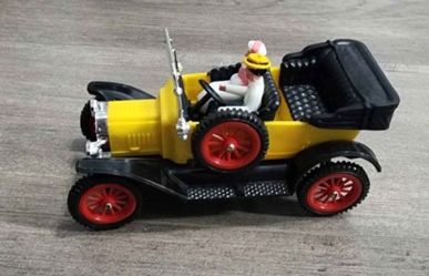 Corgi Classics diecast model 1915 Ford Model T