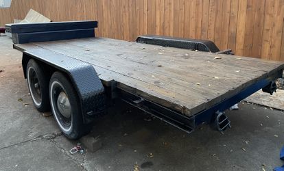 29’ Flatbed Trailer