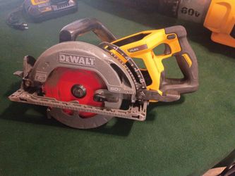 DeWalt Worm Drive Saw
