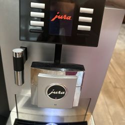 JuraX8,only700 cups Recently serviced+6Mo warranty(Home espresso Experts)