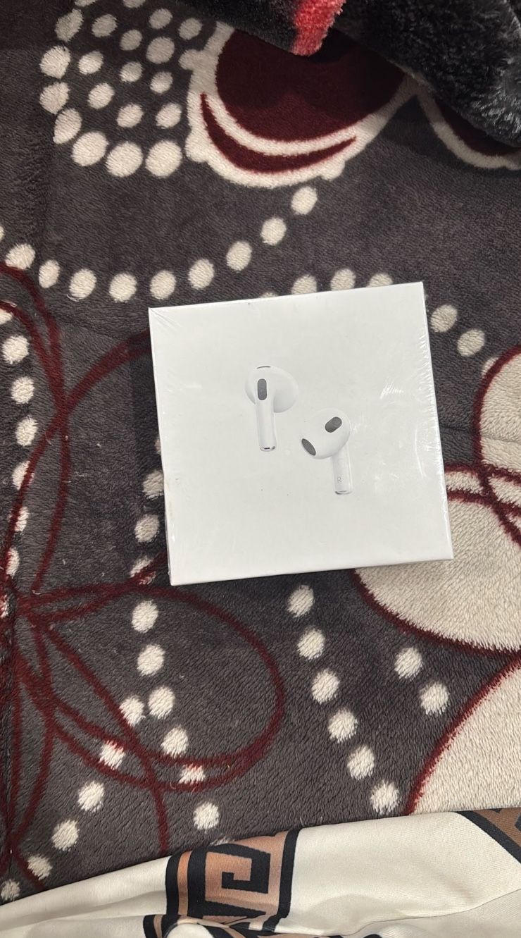 AirPods 3 (3rd)