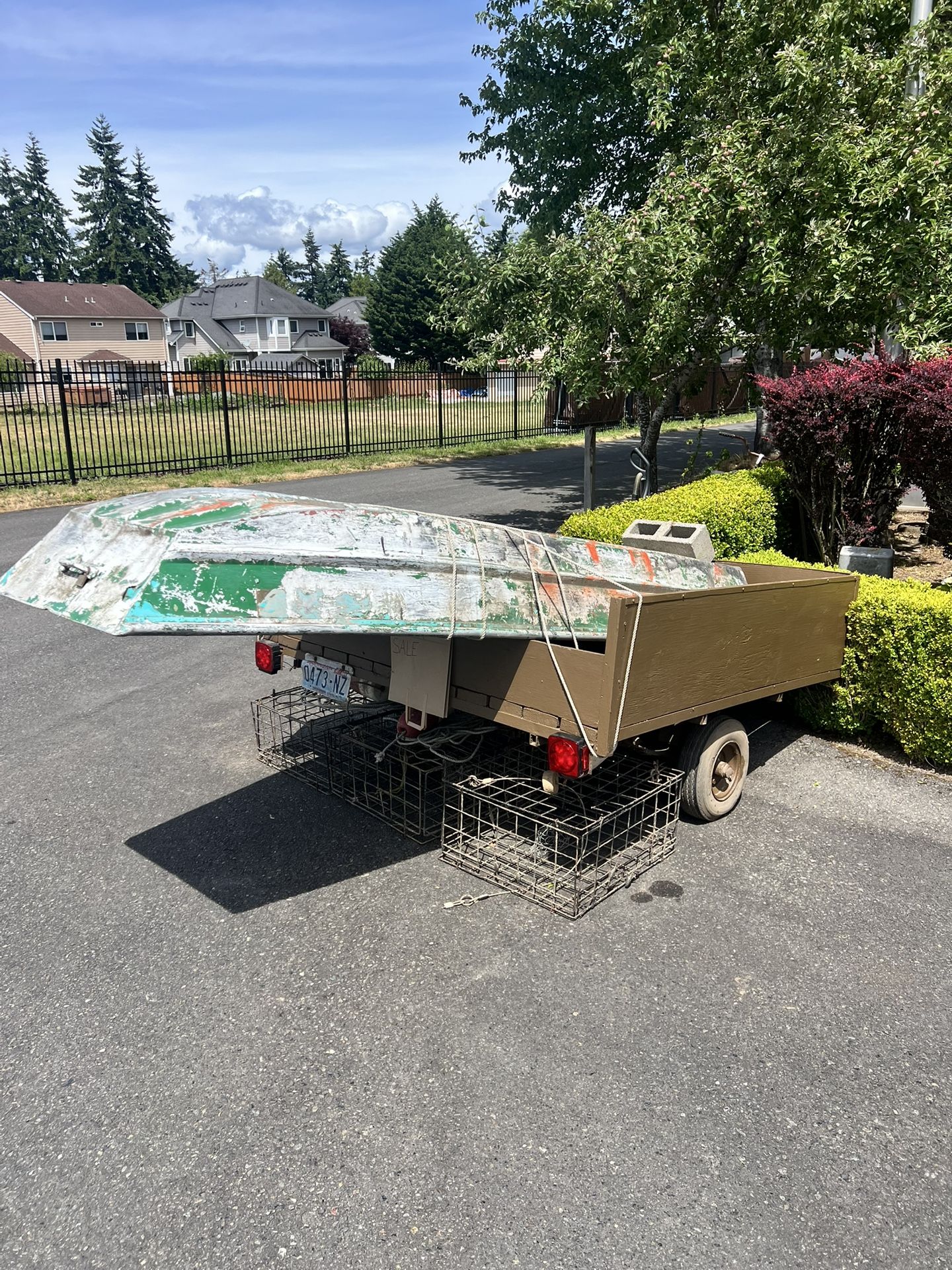 12’ Aluminum Boat, 8’ Trailer , 3 Crap Pots