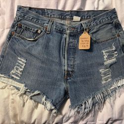 Levis 501 Cut Offs