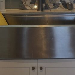 33 Inch Undermount Farm sink With Kit 