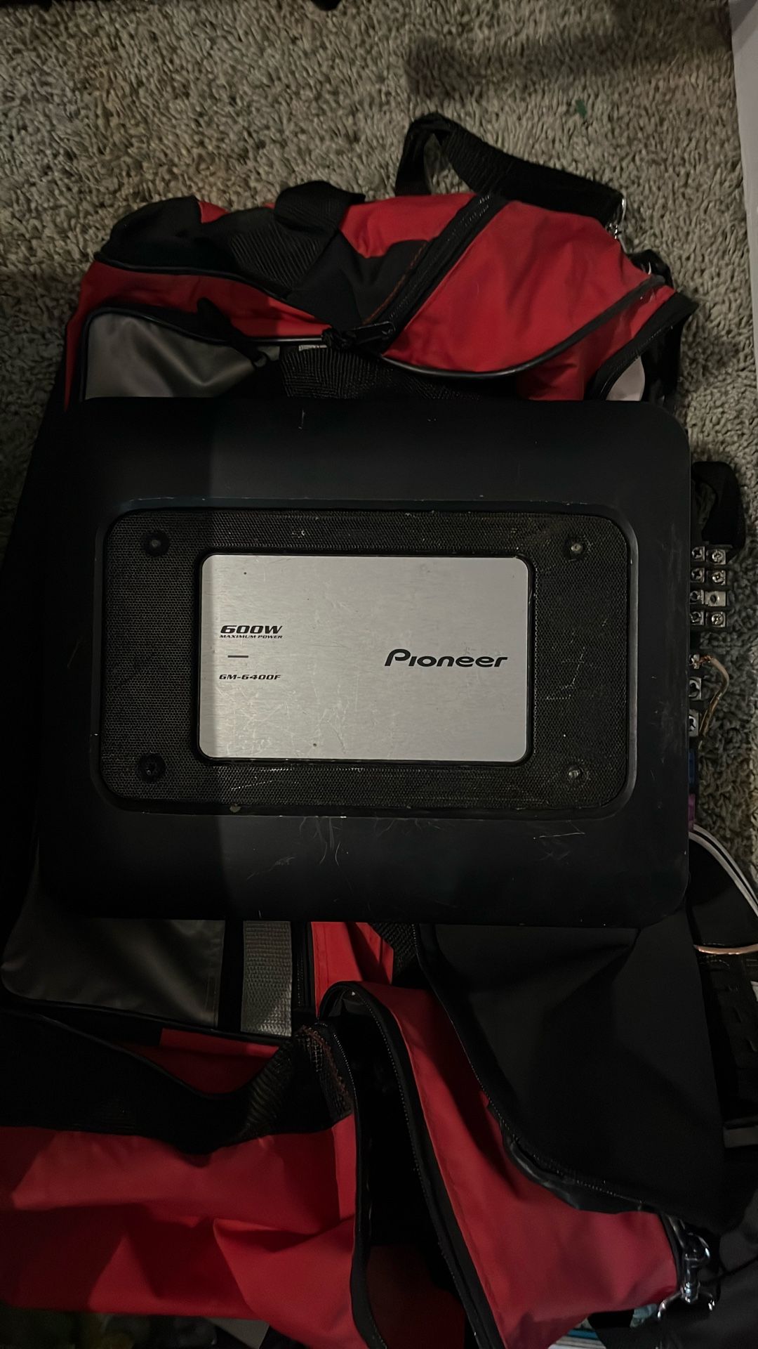 Pioneer 600 W (6M-6400F