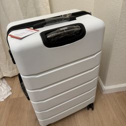 Luggage 28 Inches, New, Never used