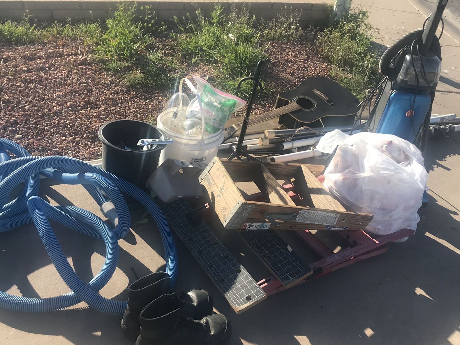 Pending Pick Up Free Near 43rd Ave And Glendale