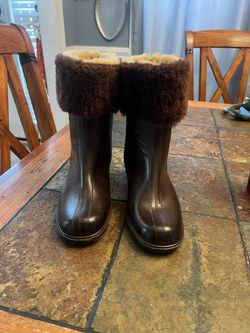 Vintage boots with fur lining, waterproof, size 7