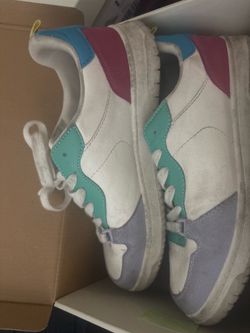 No boundaries size 9