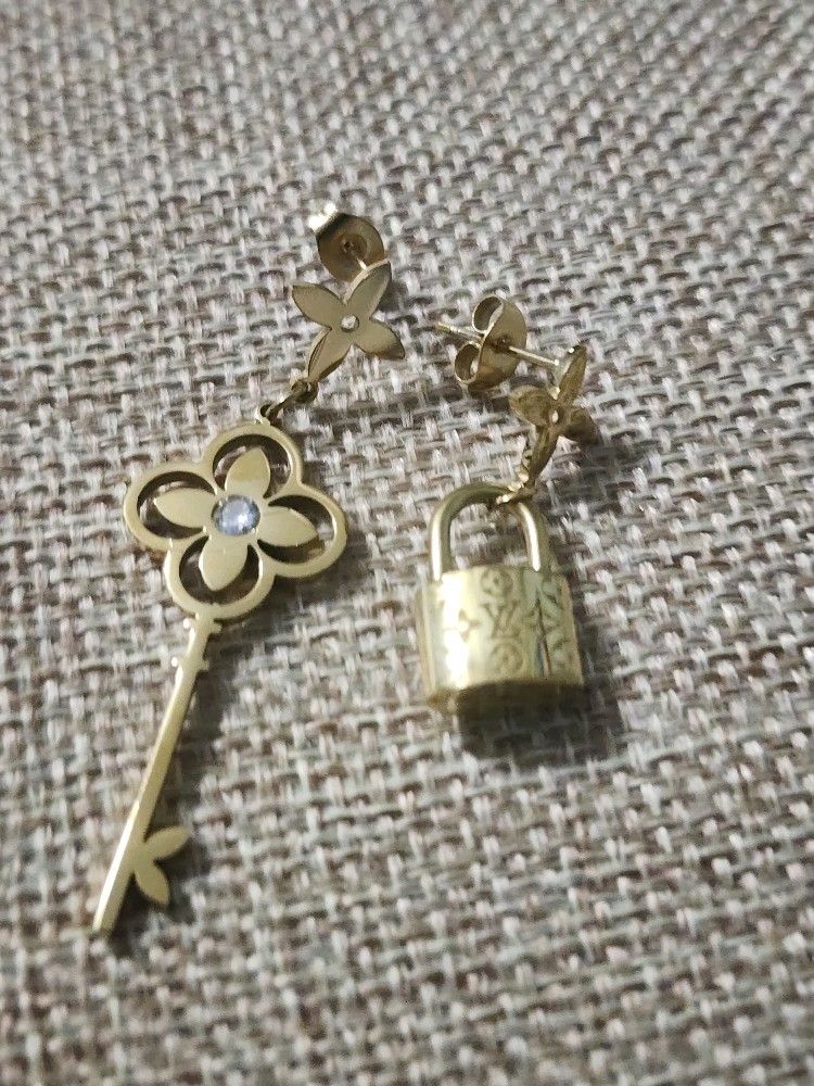 Gold Plated Earrings Lock And Key