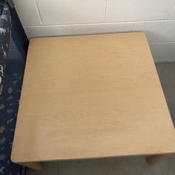 LakeShore Kids Table 