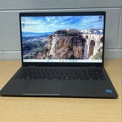 Fast Dell Laptop – Intel i3 6-Core – Windows 11 – Perfect for School or Work& Gaming