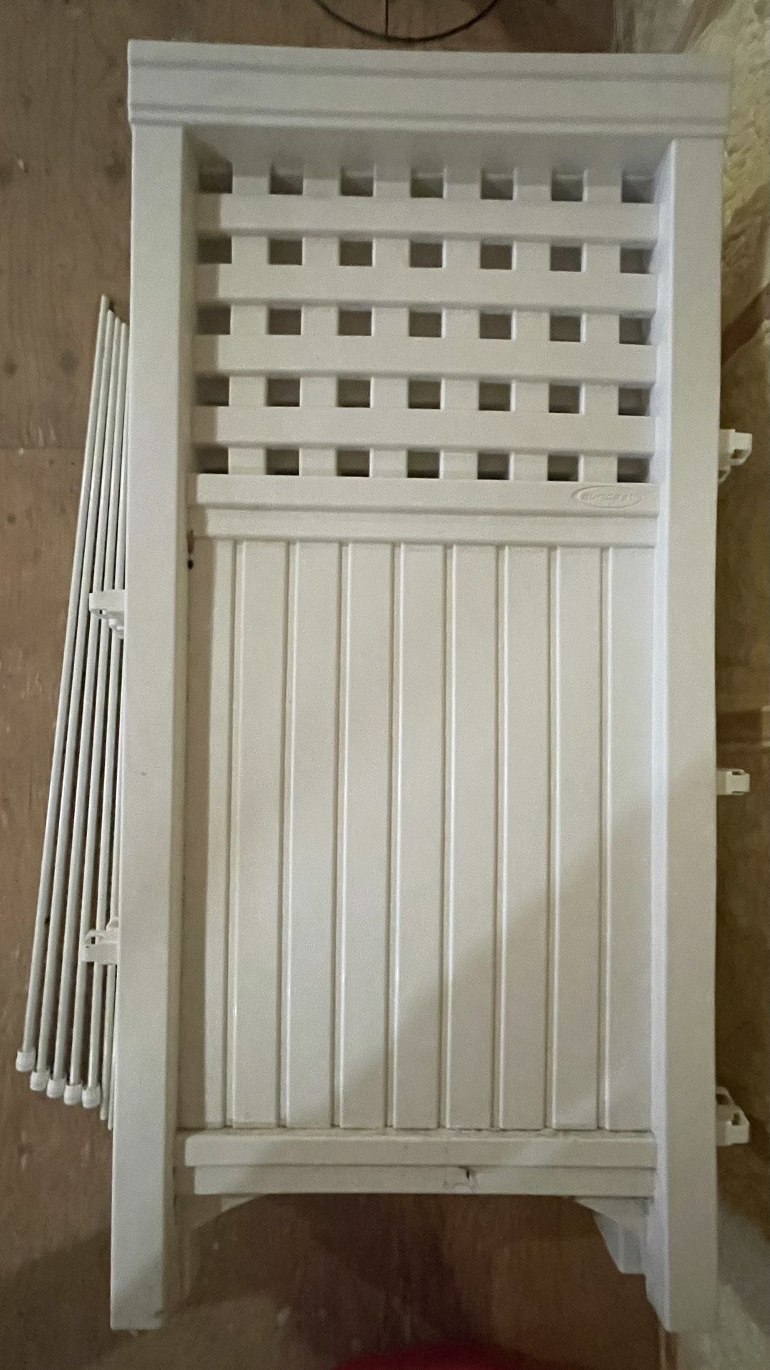 Suncast Lattice Outdoor Screen