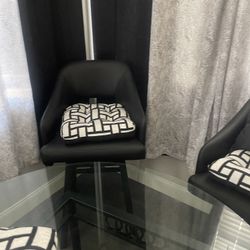 3 BLACK LIKE NEW HIGH SEATING BAR STOOLS