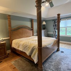 Broyhill King Bedroom Set