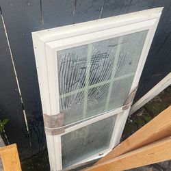 MI window 23 1/2 X 55 1/2 Single Hung (6 Grid)