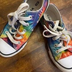 Youth Size 12 Converse Sneakers. Unisex   1 marked free item per each purchased item 