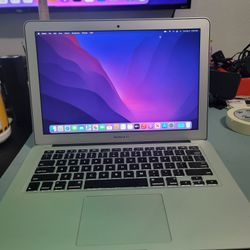 Fast Upgraded Macbook Air 2015 i5 8gb 128gb Solid State Drive 