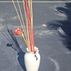 WHITE VASE WITH DECOR