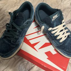 Green Dunks Size 8