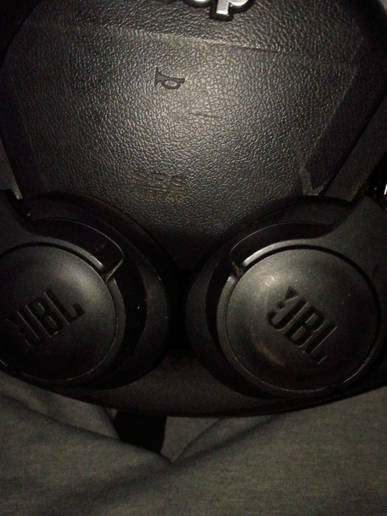 JBL Earphones Bluetooth
