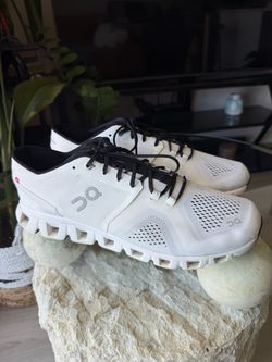 On Running Cloud X Men’s 11.5 White Black CloudTec Sneakers Running Shoes
