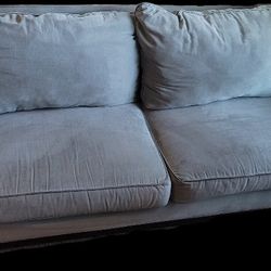 Deep Plush couch 86x38