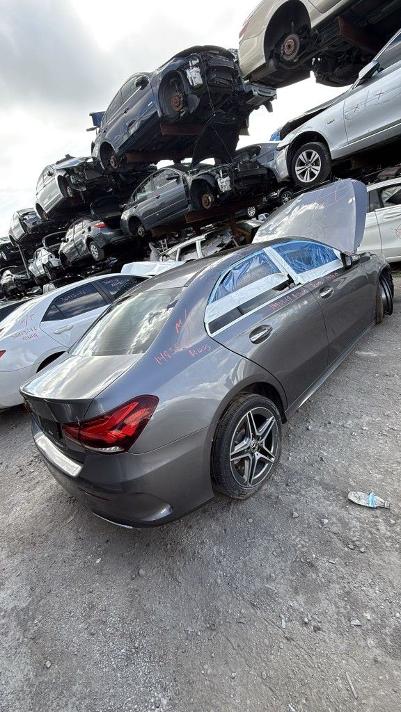 Mercedes aclass 2019
Only Parts
