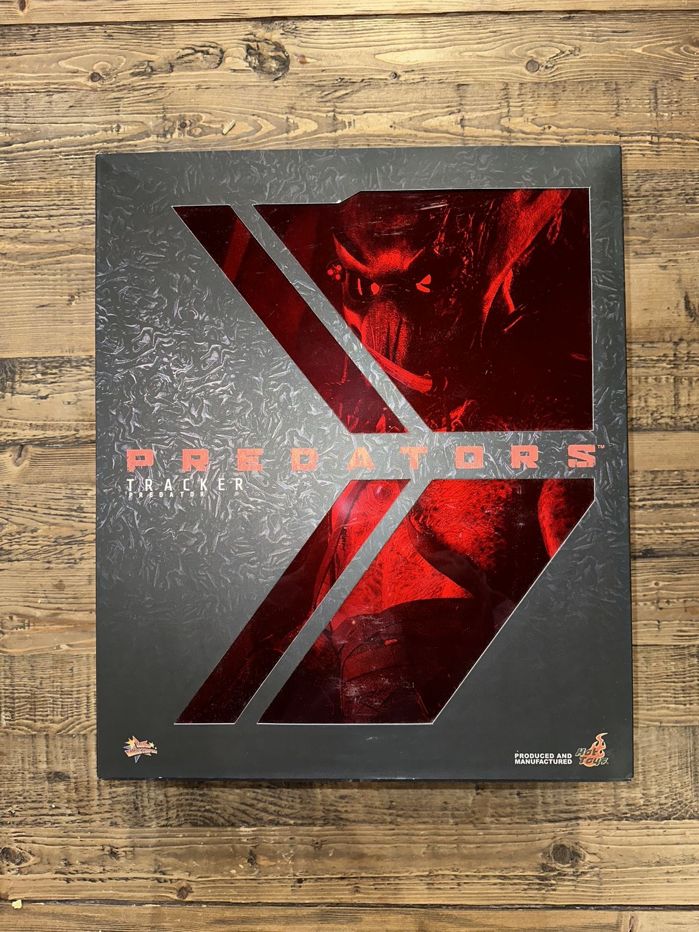 Hot Toys Predators Tracker 1/6th Scale Figure