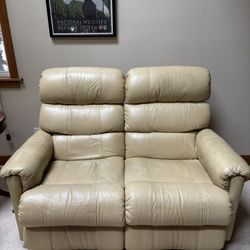 Lazyboy Leather Loveseat Recliner
