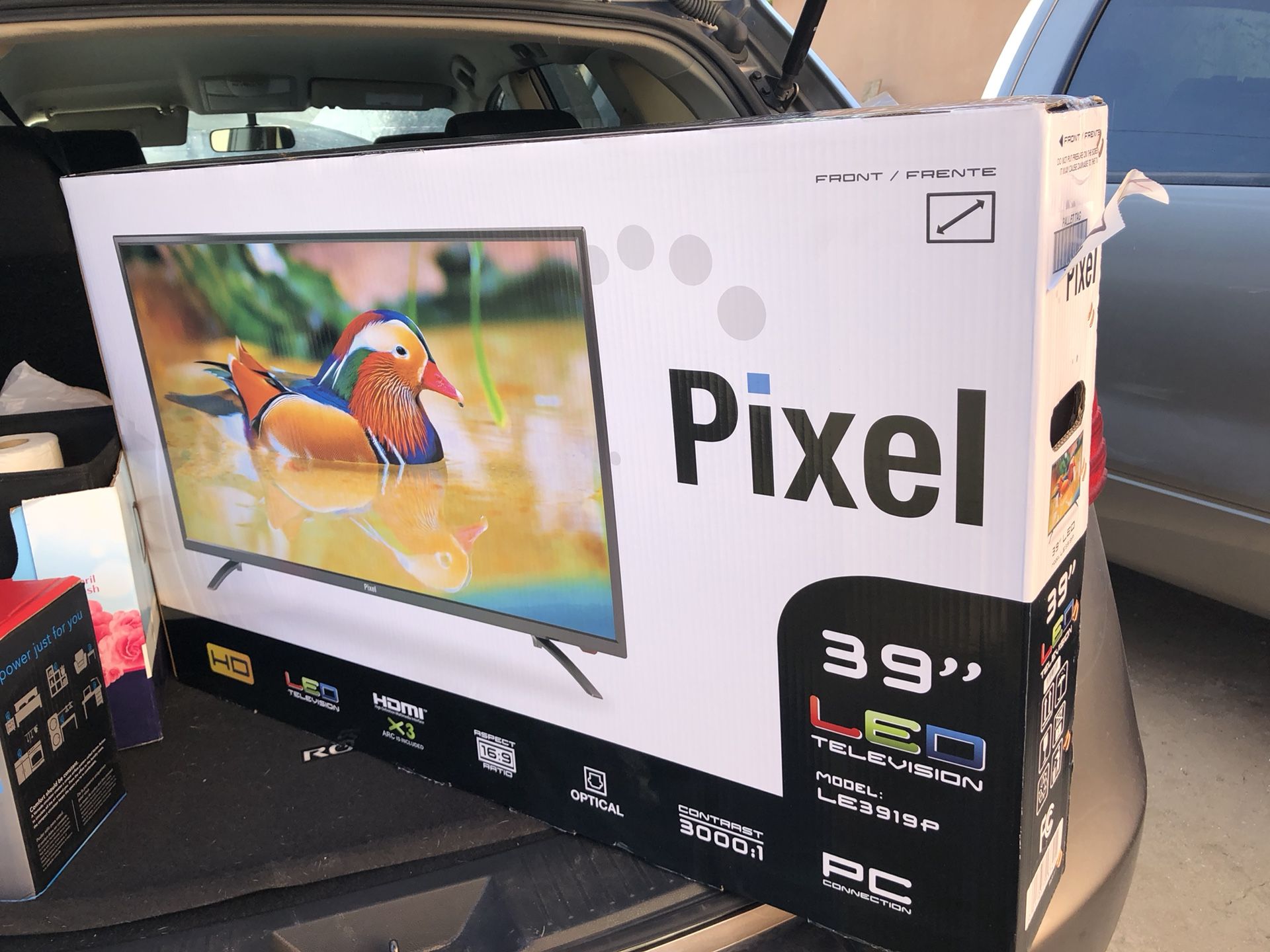 Pixel LE3919P LED 39" / 720p / 60Hz HDTV Model #32J-ID4-LE3919P