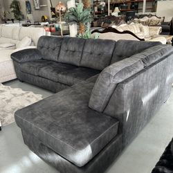 Beautiful Fabric Sectionals Sleeper, Same Day Delivery 