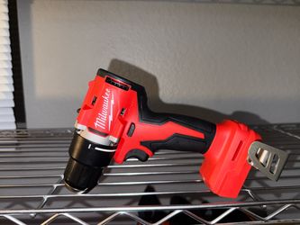 Milwaukee M18 18V Lithium-Ion Brushless Cordless 1/2 in. Compact Drill/Driver (Tool-Only)