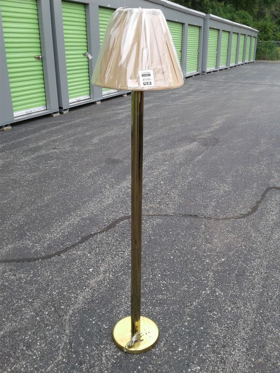 Floor Lamp W/Shade