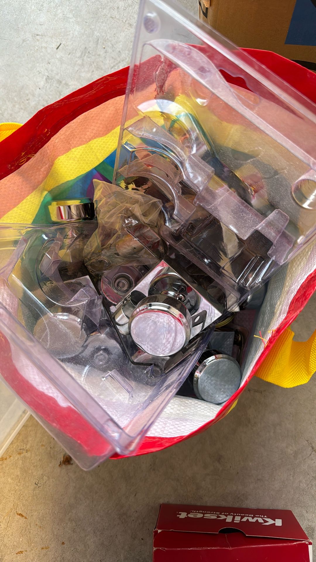 Various Of Different Door Handles (free)