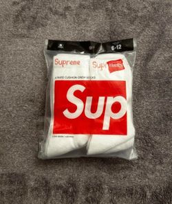 Supreme socks