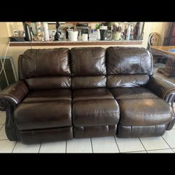 Set Of Two Comfy Leather Reclining Couches 