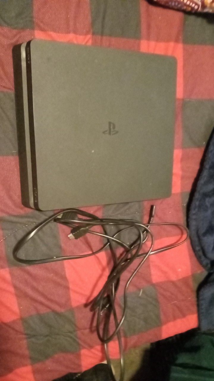 Barely Played 1TB PS4