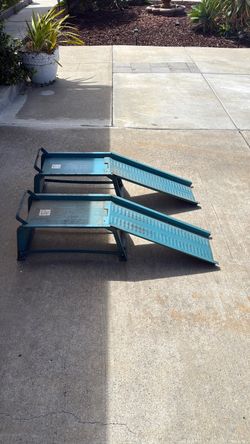 Vintage 1970s car ramps