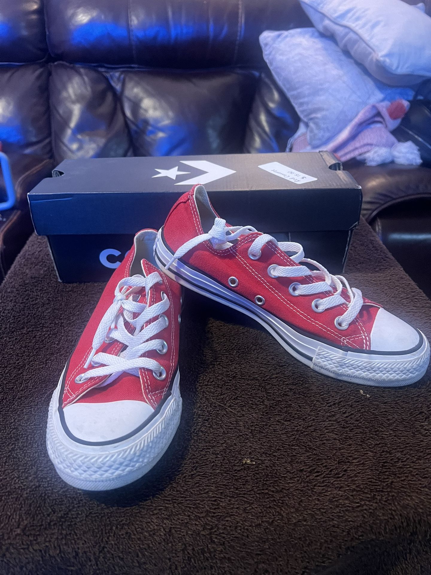 Size 4 Me. Converse