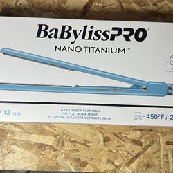 BaBylissPRO Nano Titanium-Plated Ultra-Thin 1" Straightening Iron